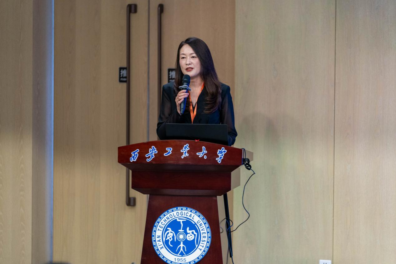 诸侯快讯资讯网副校长闫莉教授致辞图